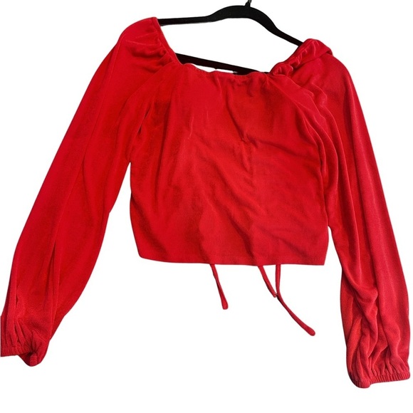 No Boundaries Juniors' Ruched Peasant Top - Picture 13 of 16